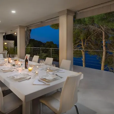 Villa Oceanus *
