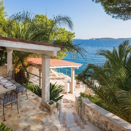 Villa Oceanus