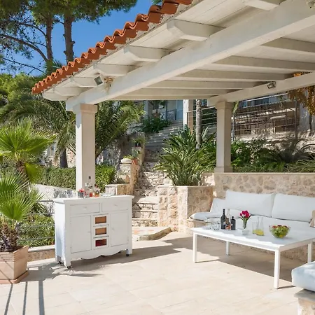 Villa Oceanus